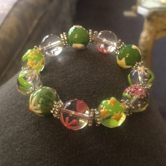 ❤️Cupcake And Cartwheel Bracelet ❤️ - Picture 2 of 2